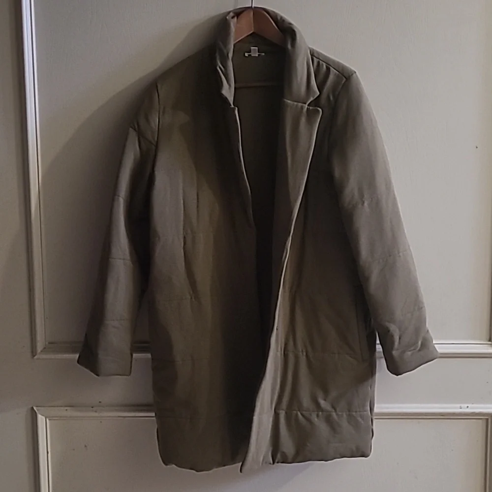 Garnet Hill French Terry Quilted Coat Sz M - Picture 2 of 6